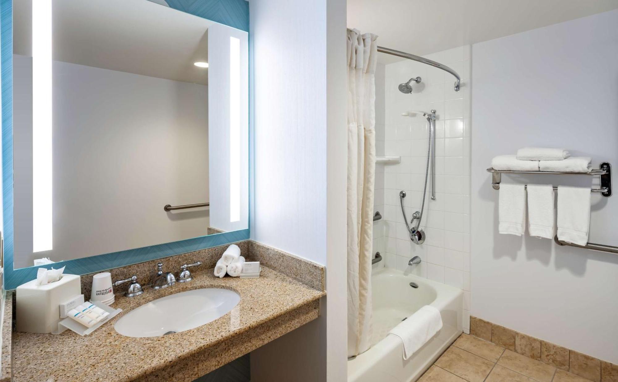 Hilton Garden Inn San Diego/Rancho Bernardo Poway Exterior photo
