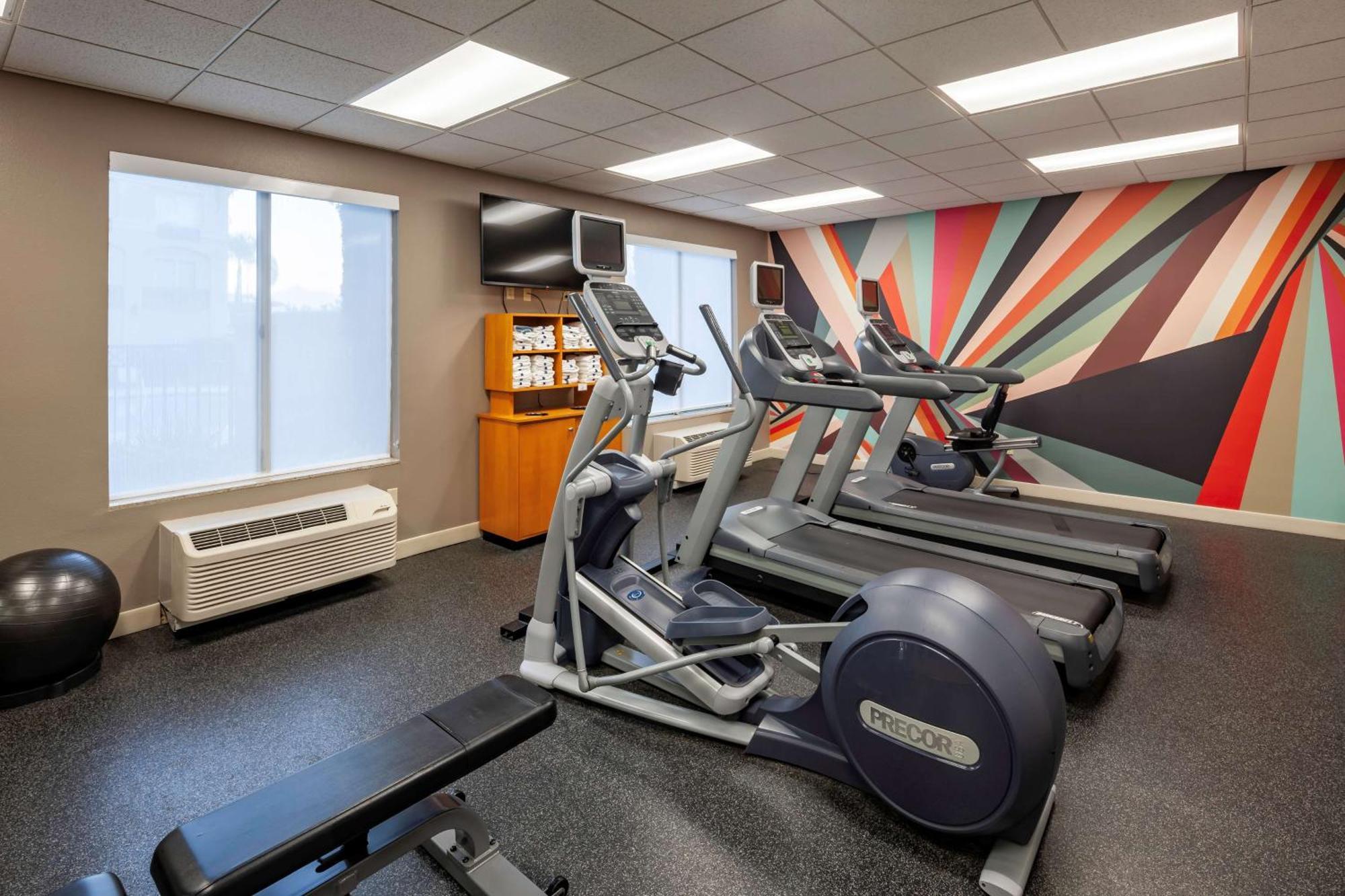 Hilton Garden Inn San Diego/Rancho Bernardo Poway Exterior photo
